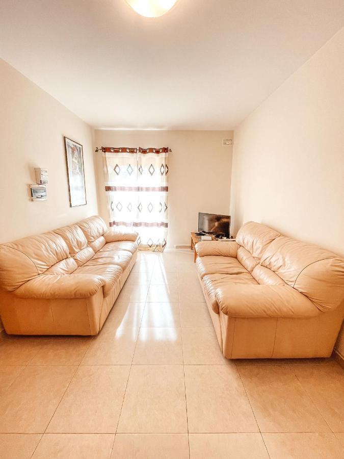 Stresa Court Apartments Saint Julian's Ngoại thất bức ảnh
