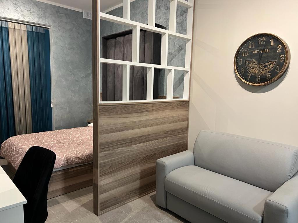 Stresa Court Apartments Saint Julian's Ngoại thất bức ảnh